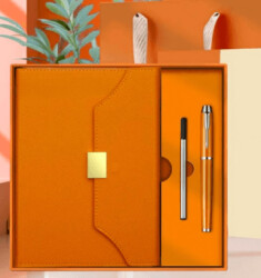 Deri Ajanda ve Özel Tükenmez Kalem Premium Hediye Seti - Turuncu - Halk Kitabevi